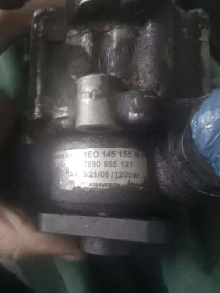 Pompe de direction assistée Audi A4