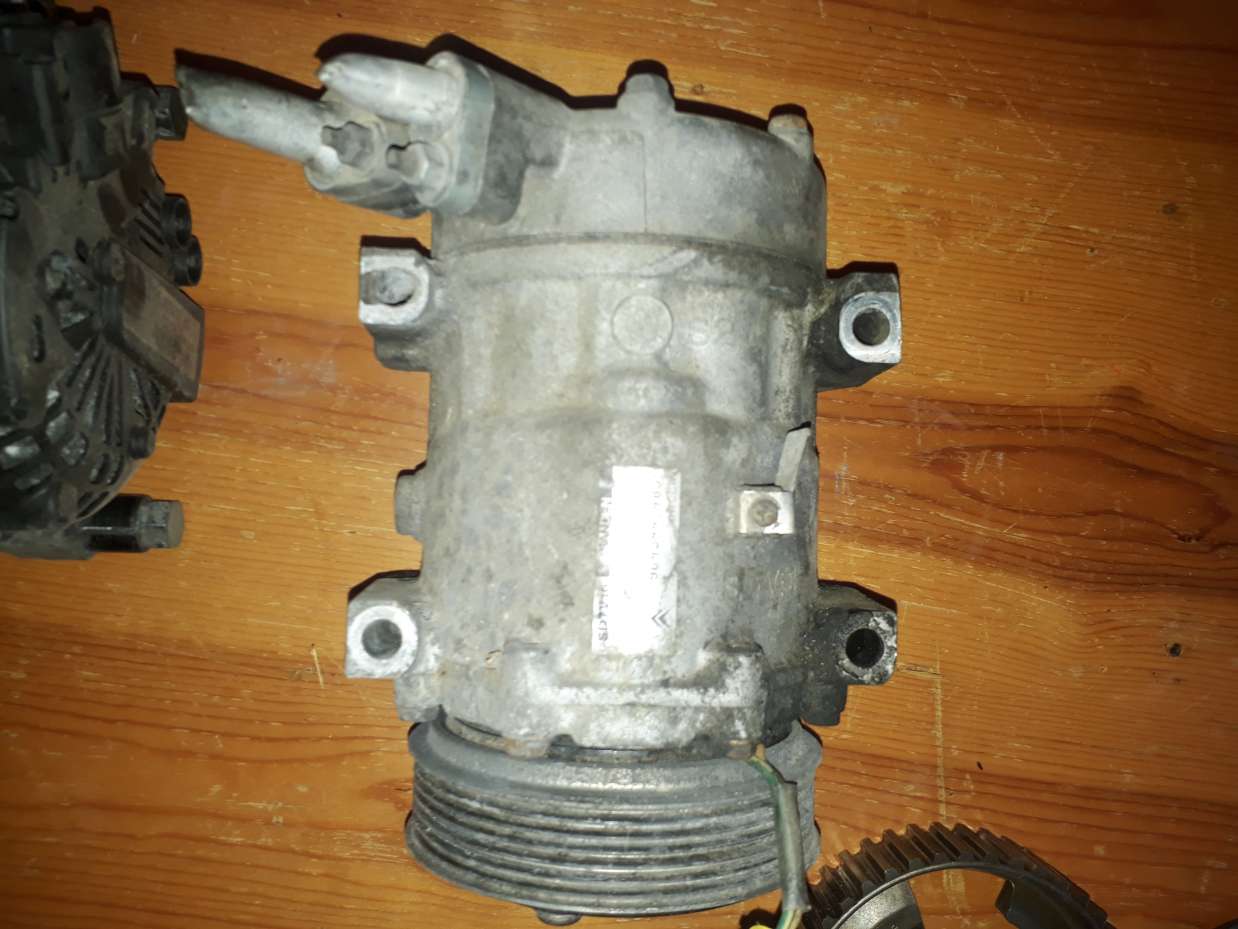 Piece pour moteur 1.6 hdi