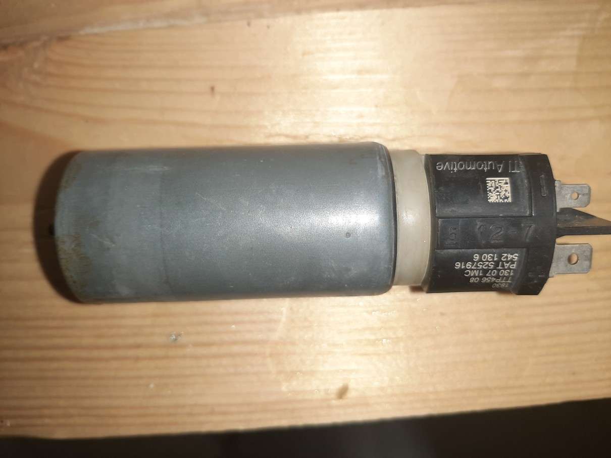 Pompe essence logan بومبة مضخة بنزين