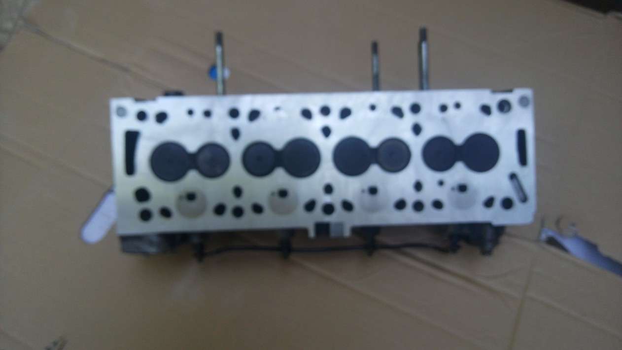 Culasse 406 HDi 2.0 et Culasse 406 la 8 turbo