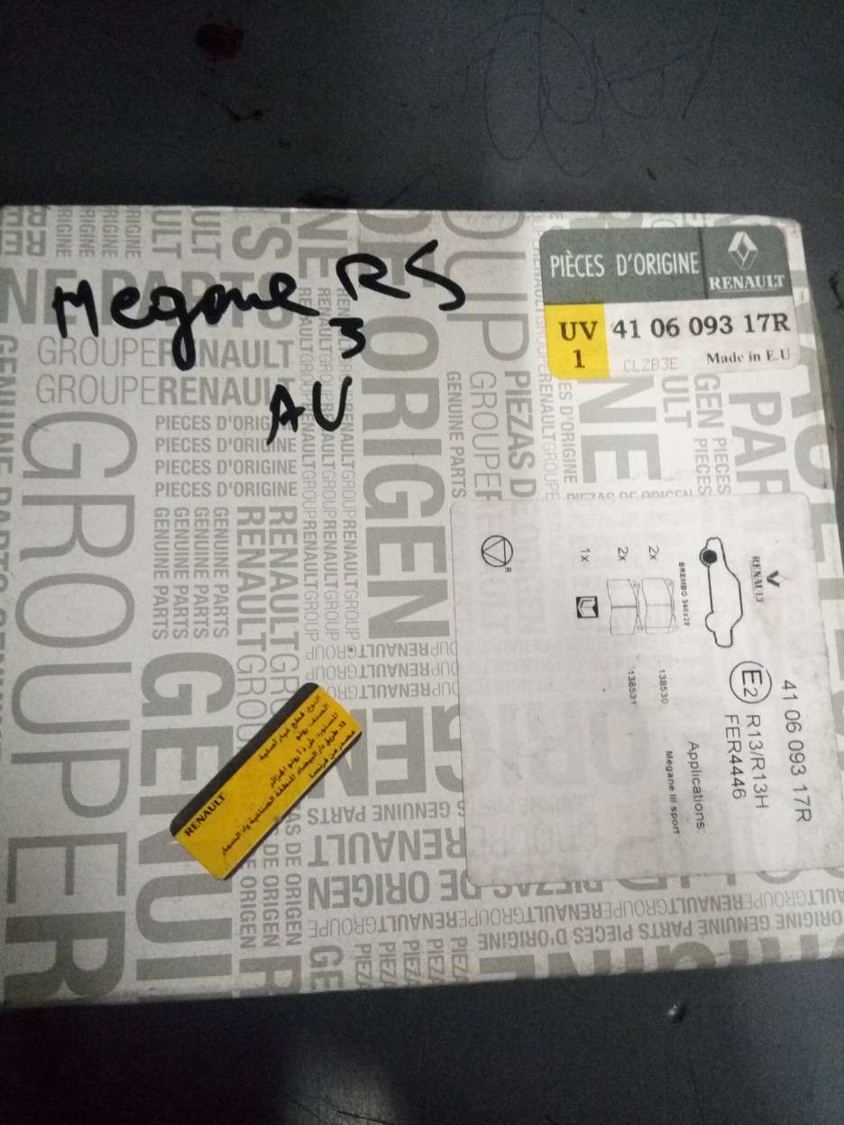 plaquettes de frien Mégane 3 rs avant