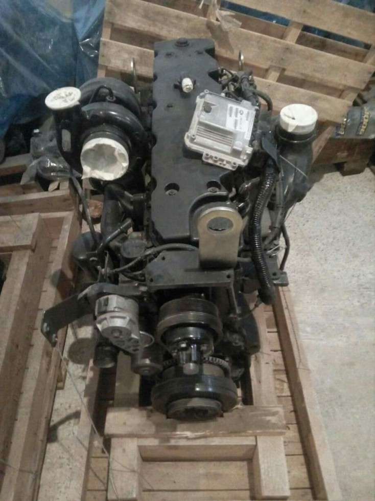 Lot de moteurs neufs